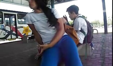 若いブルネット 女性 に 優しい アダルト ビデオ