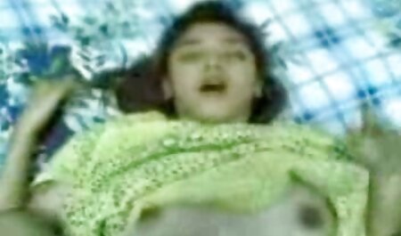 イタリア語を遅らせるために陰茎の二つは精液のために空腹です 一徹 女性 向け av