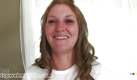 テーブルの上のベッドで 女 の エッチ 無料 動画