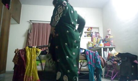 母巨乳ブロンドMILF与える男の子玩具とともにa良い吸いますとくそ エロ 一徹