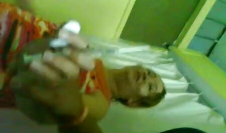 レズビアン黒檀プレイとstrapon 無料 無理やり エロ 動画